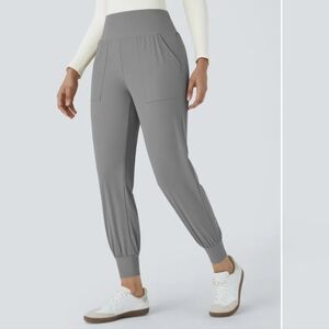 Women's Halara High Waisted Plain Side Pocket Casual Joggers Size Medium